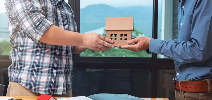 How We Determine Your Sell House with Reverse Mortgage Offer in Levittown, NY?