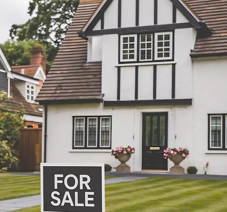 The Top-Rated Buyer to Sell House Off Market in Levittown, NY